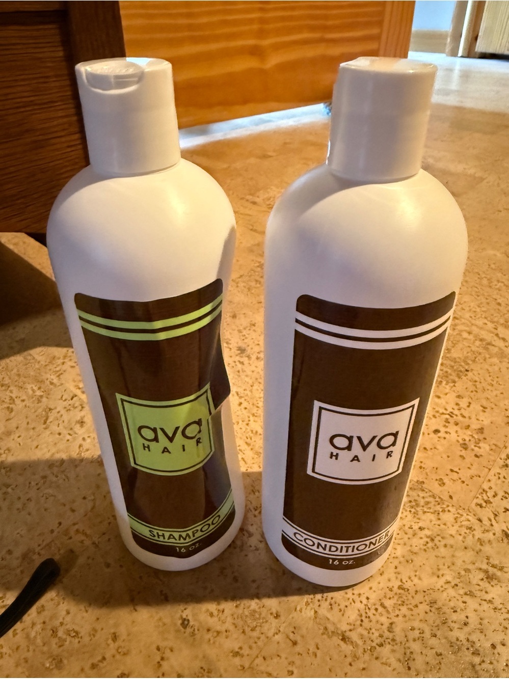 Ava Anderson Shampoo & Conditioner Set — never opened